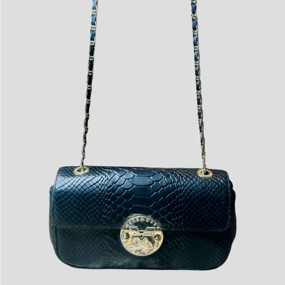Metrocity Embossed Sorte Mini Crossbody - Picture 1 of 7